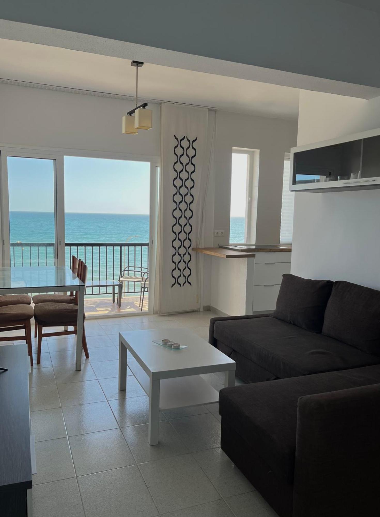 Sea View Apartment / A Primera Linea De Playa Málaga Esterno foto